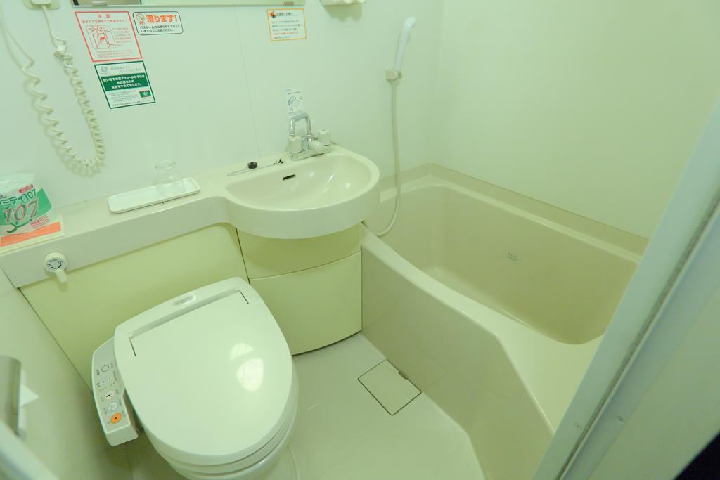Washington R&B Hotel Sapporo Kita 3 Nishi 2 Экстерьер фото